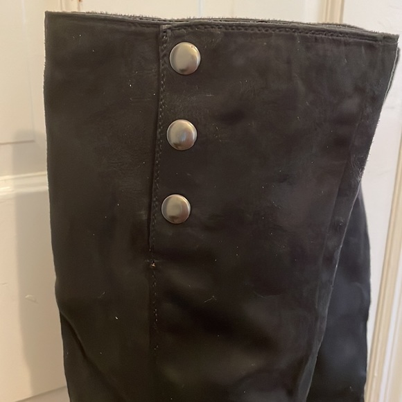 A’Mano-Comet suede black over the knee boots with 3 inch heels. Size 6 - Picture 3 of 6